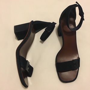Tory Burch heel Sandals Size 7 1/2